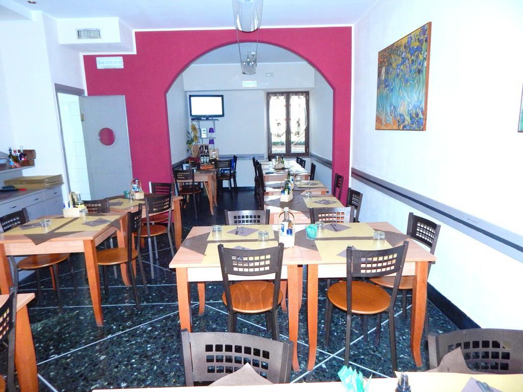 Albergo Torino Albenga Exterior photo